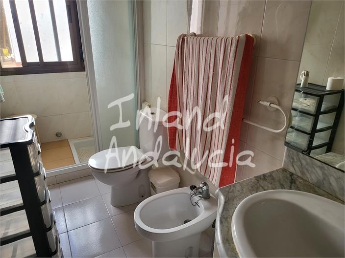 Image No.5-3 Bed Property for sale