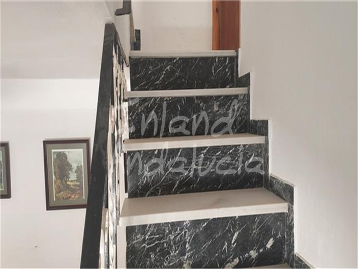 Image No.11-4 Bed House for sale