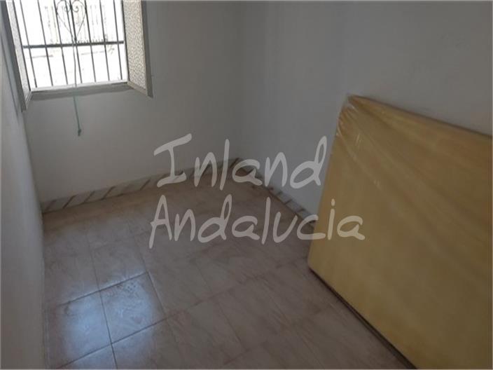 Image No.10-4 Bed House for sale