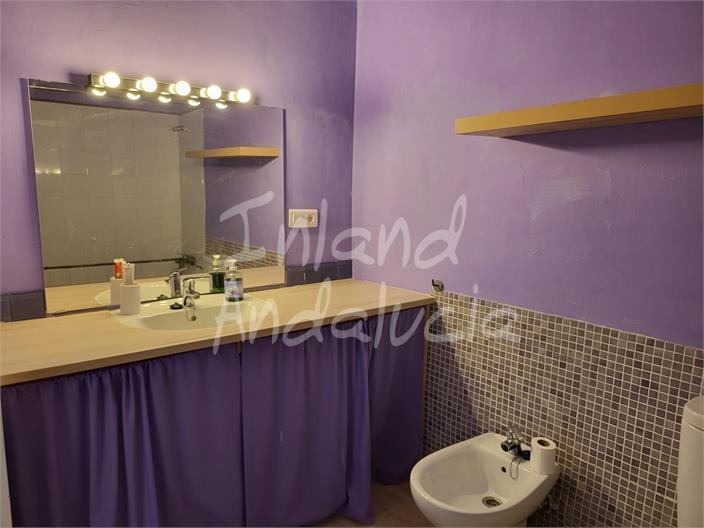 Image No.11-4 Bed House for sale