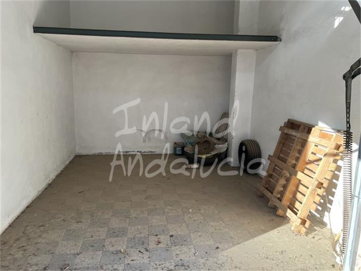 Image No.16-3 Bed House for sale