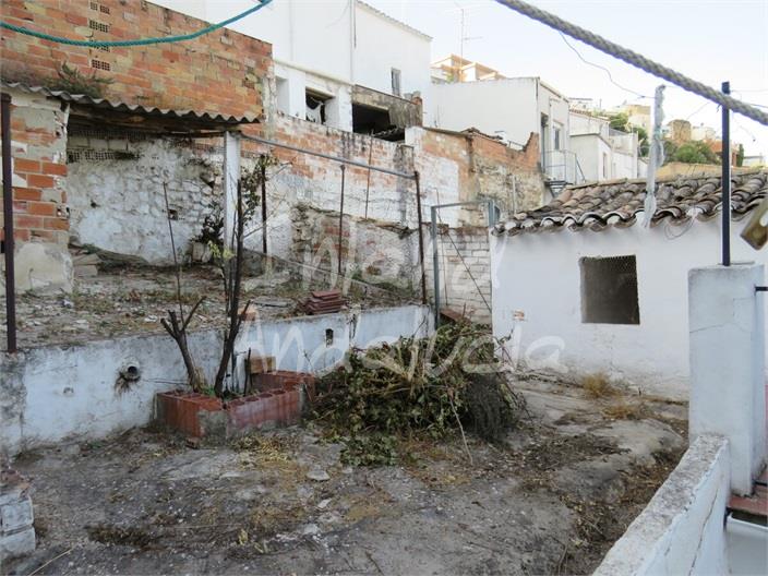 Image No.13-4 Bed House for sale