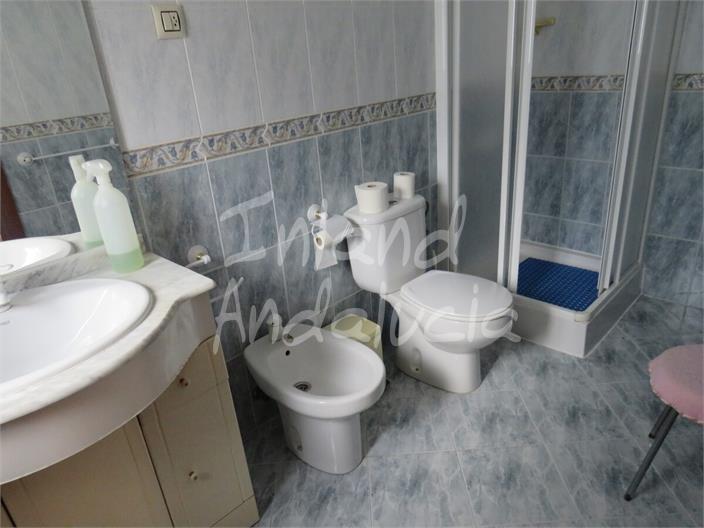 Image No.10-4 Bed House for sale