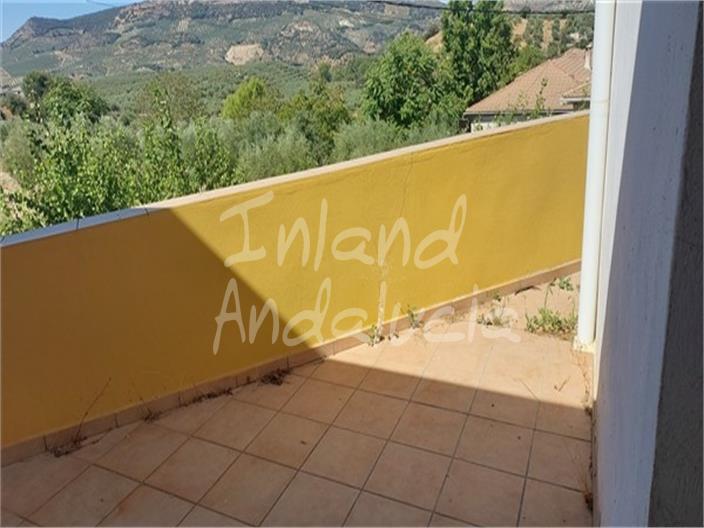 Image No.8-3 Bed House for sale