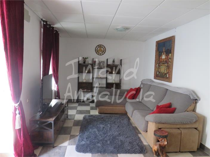 Image No.6-3 Bed House for sale