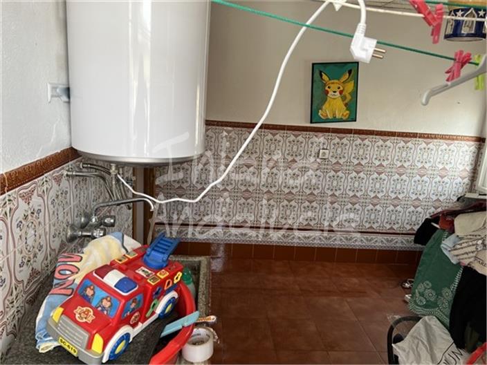 Image No.15-3 Bed House for sale