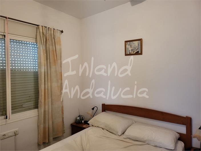 Image No.13-4 Bed House for sale