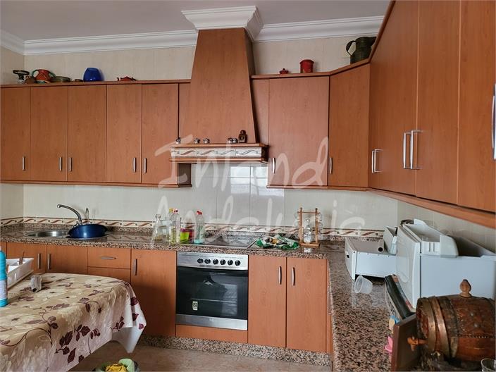 Image No.3-5 Bed House for sale