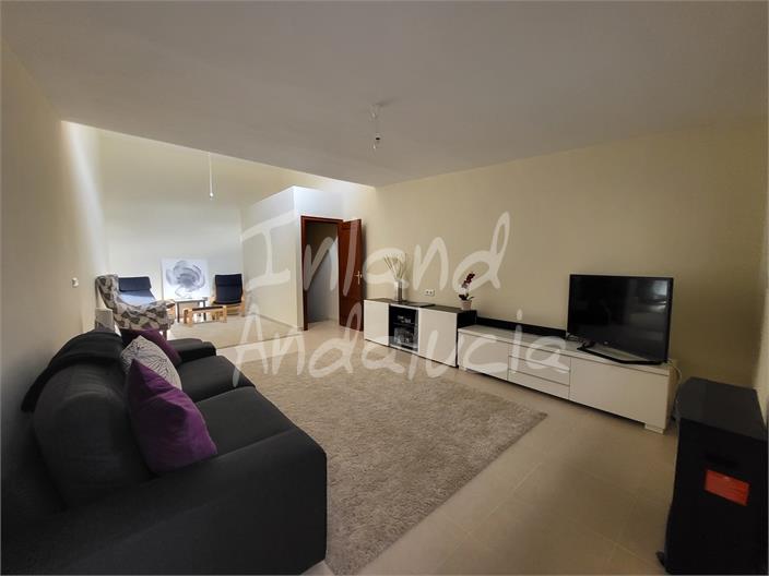 Image No.11-3 Bed House for sale