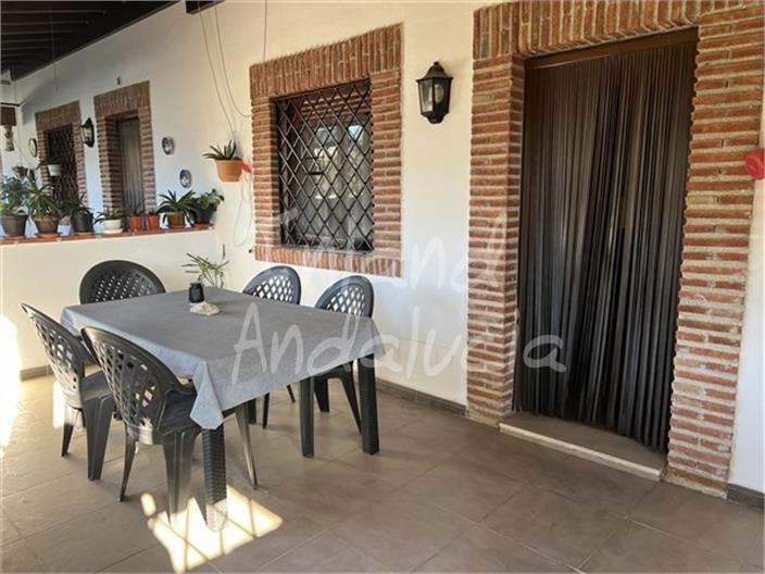 Image No.11-3 Bed House for sale