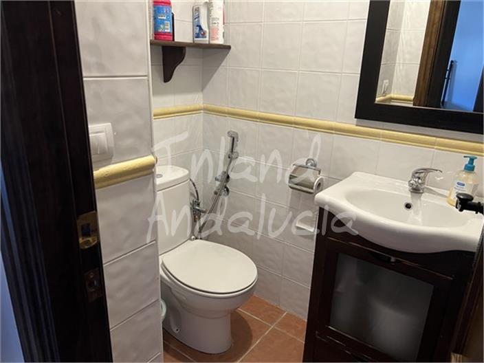 Image No.13-3 Bed House for sale