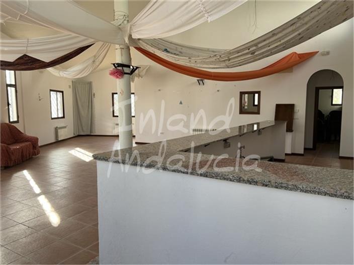 Image No.16-3 Bed House for sale