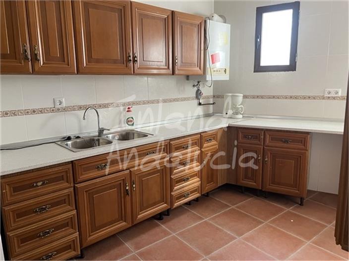 Image No.17-3 Bed House for sale