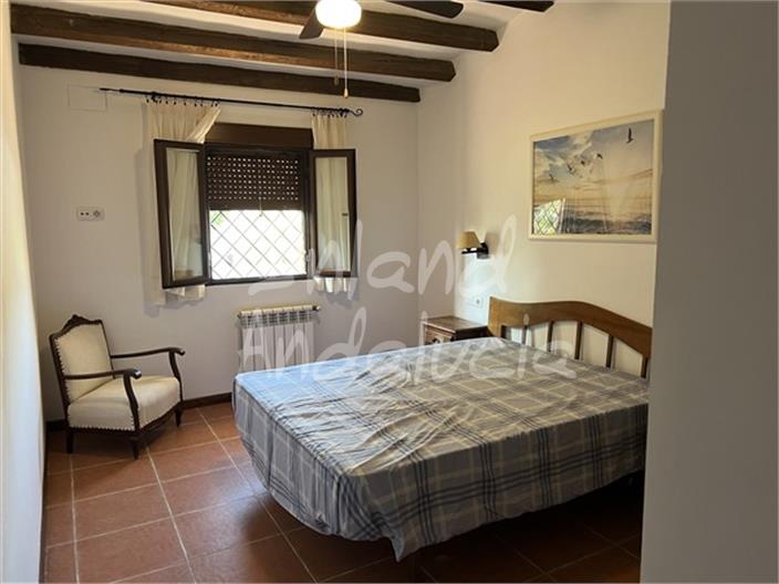 Image No.5-3 Bed House for sale