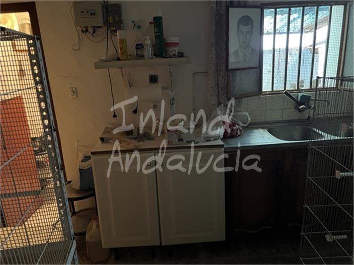 Image No.9-4 Bed House for sale