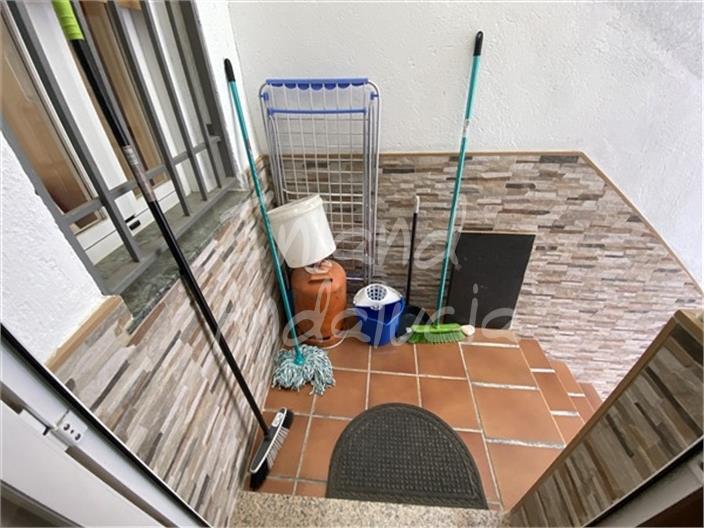 Image No.16-3 Bed House for sale