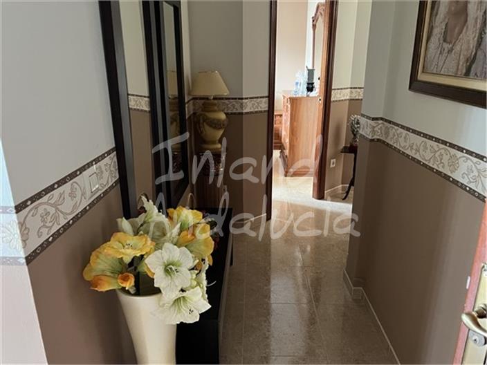 Image No.15-5 Bed House for sale