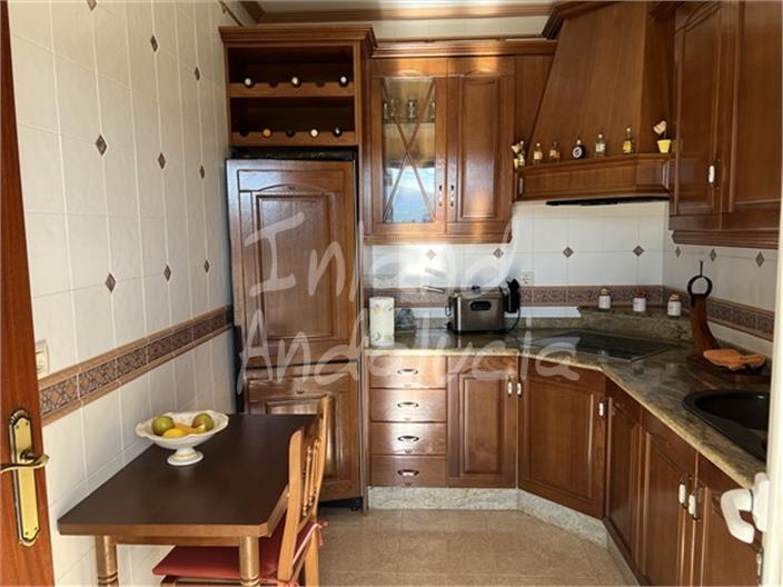 Image No.5-5 Bed House for sale