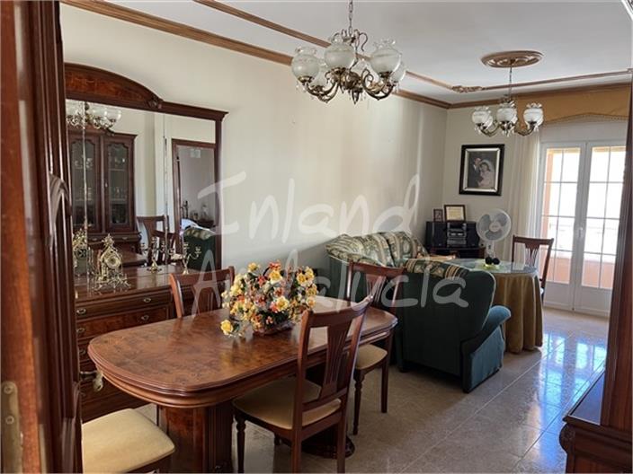 Image No.10-5 Bed House for sale