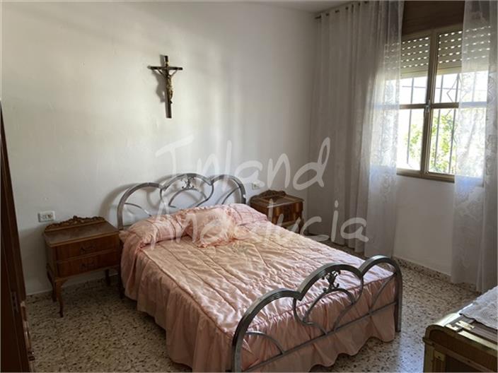 Image No.16-5 Bed House for sale