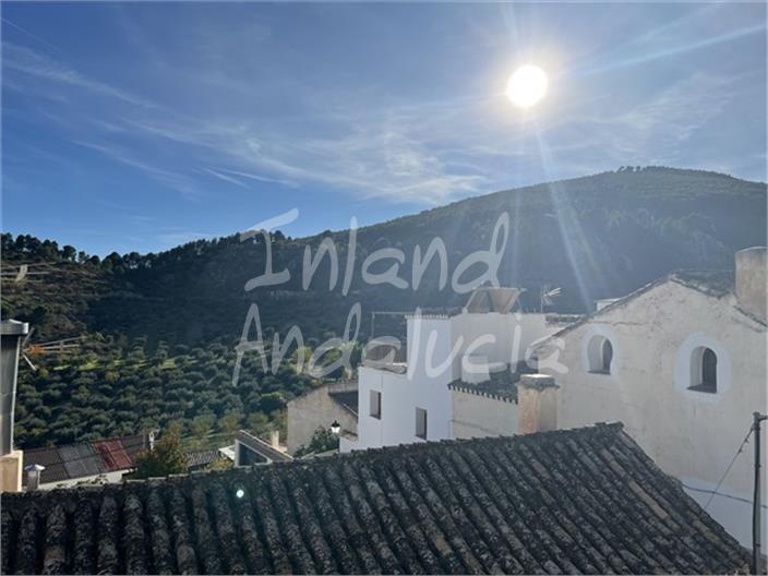 Image No.16-3 Bed House for sale