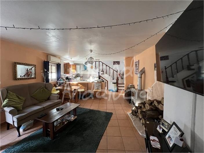 Image No.5-3 Bed House for sale