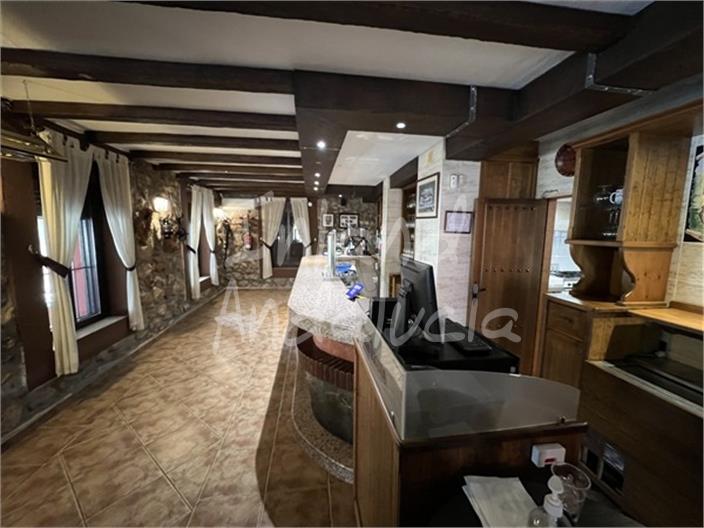 Image No.6-5 Bed Commercial for sale