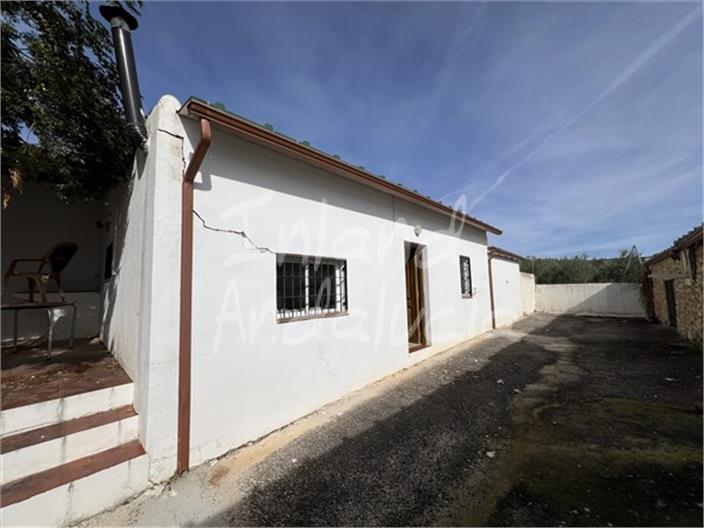 Image No.10-5 Bed Commercial for sale