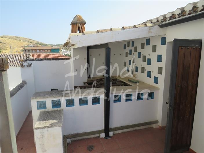 Image No.15-5 Bed Commercial for sale