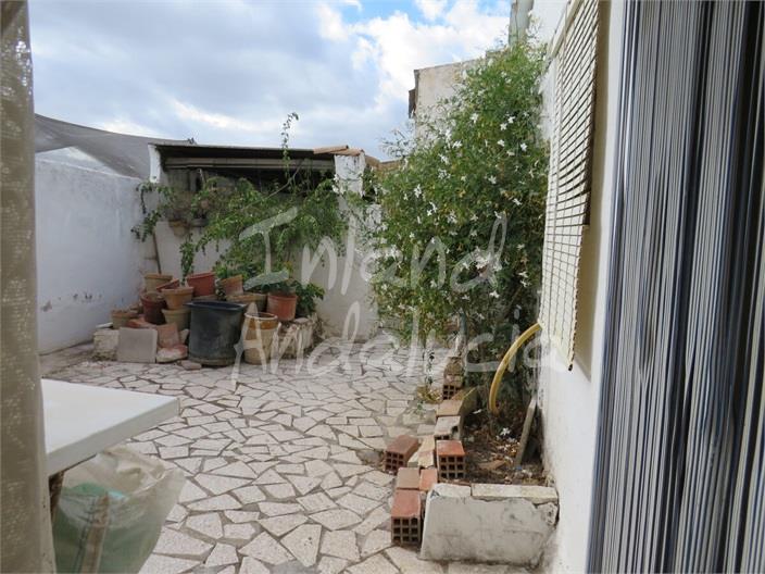 Image No.11-4 Bed House for sale