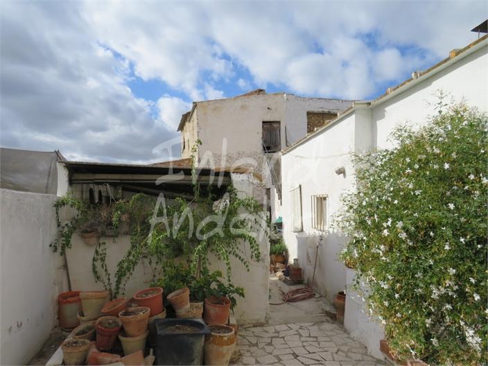 Image No.5-4 Bed House for sale