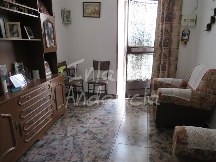 Image No.10-4 Bed House for sale