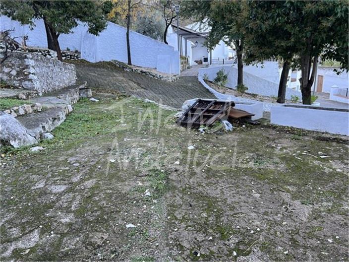 Image No.11-2 Bed House for sale