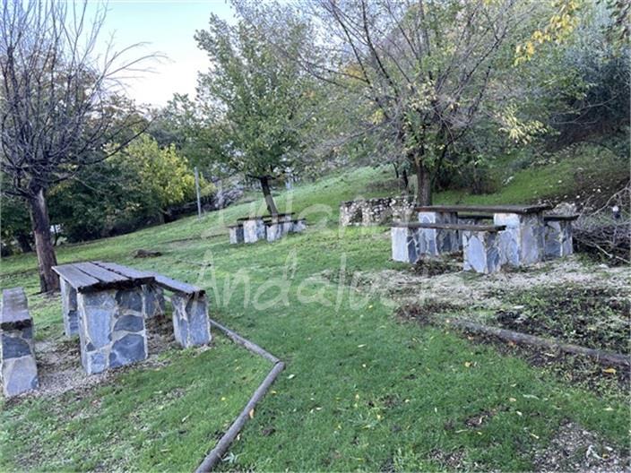 Image No.17-2 Bed House for sale