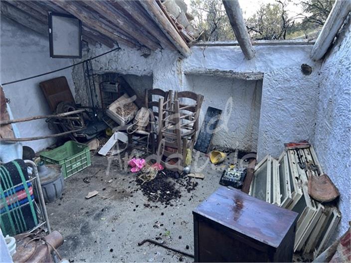 Image No.7-2 Bed House for sale