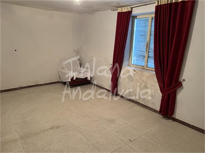 Image No.13-3 Bed House for sale