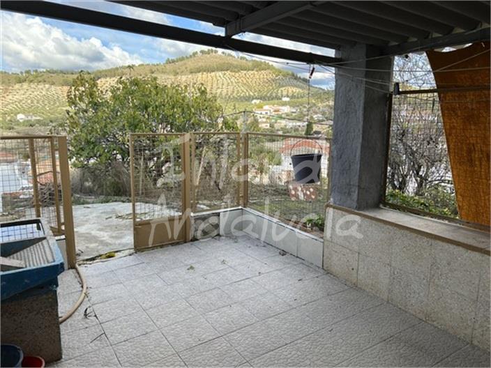 Image No.12-3 Bed House for sale