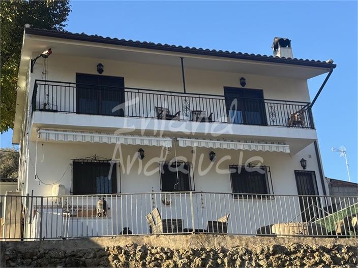 Image No.11-Ferme de 6 chambres à vendre à Mures