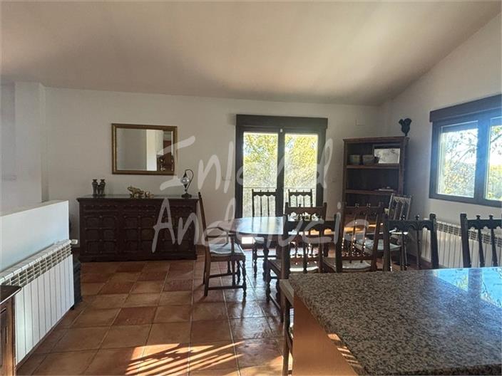 Image No.16-Ferme de 6 chambres à vendre à Mures