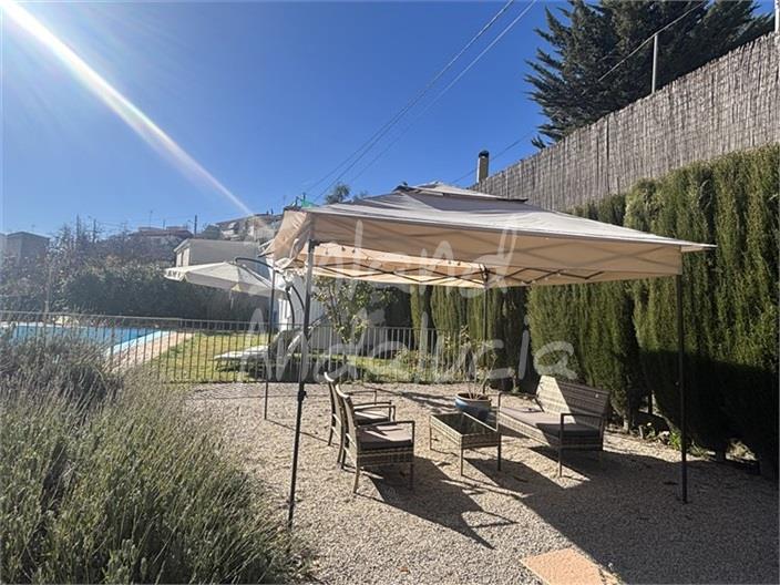 Image No.5-Ferme de 6 chambres à vendre à Mures