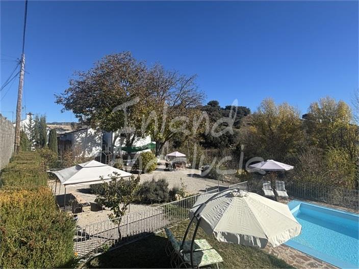 Image No.10-Ferme de 6 chambres à vendre à Mures