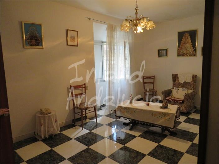 Image No.11-4 Bed House for sale