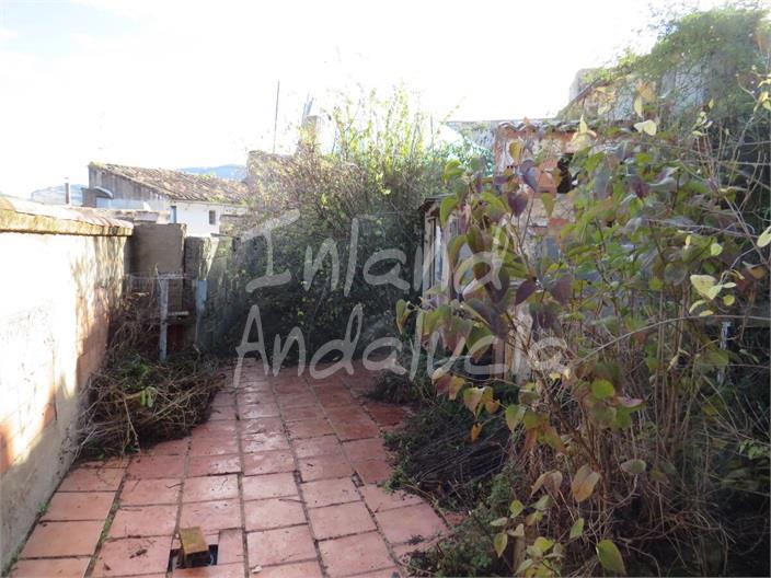 Image No.16-4 Bed House for sale