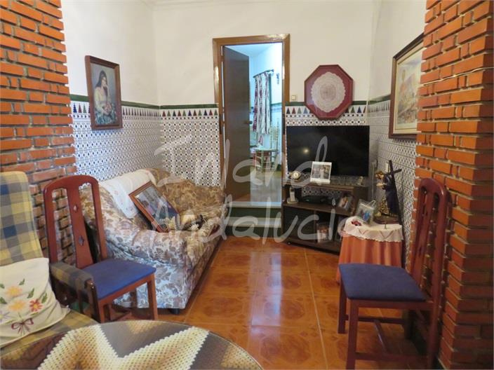 Image No.3-4 Bed House for sale