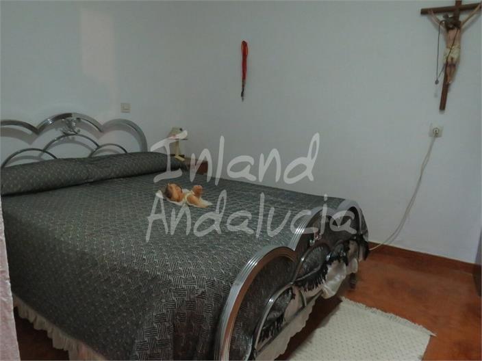 Image No.7-4 Bed House for sale