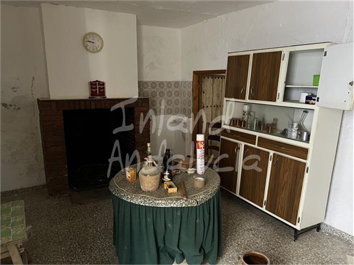Image No.17-2 Bed House for sale