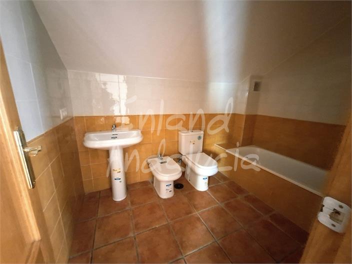 Image No.8-2 Bed Property for sale