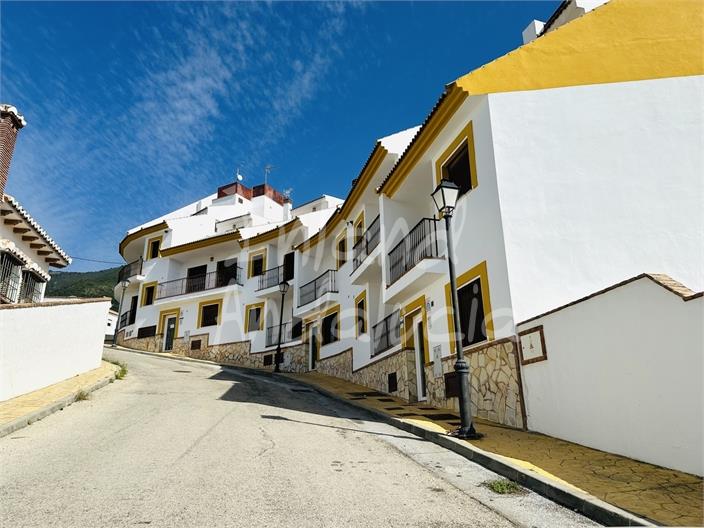 Image No.10-1 Bed Property for sale