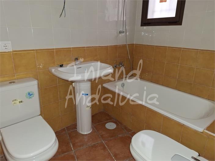 Image No.8-1 Bed Property for sale