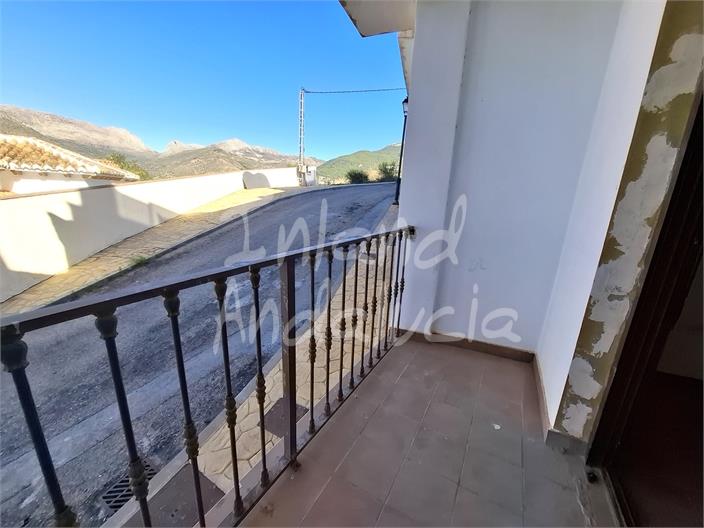 Image No.9-1 Bed Property for sale